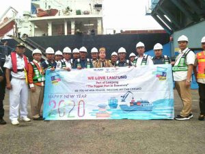 Kapal Panama MV Chikako Kapal Asing Perdana 2020 Sandar di Pelabuhan Panjang Lampung