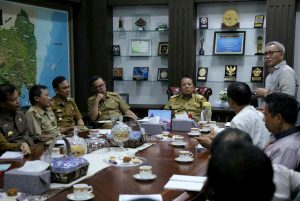 Dukung Produksi Pakan Ternak, Gubernur Arinal Apresiasi Keberhasilan Unila Ciptakan Mesin Perajang Singkong