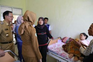 Pastikan Pelayanan Kesehatan Berjalan Baik, Wagub Chusnunia Kunjungi RSUD KH. Muhammad Thohir di Pesisir Barat