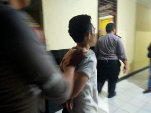 Mencoba mengelabui petugas Parkir pelaku pencurian ditangkap masa