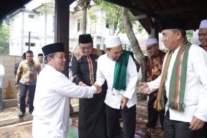 Gubernur Arinal Hadiri Haul ke-104 H. Zainal Abidin Pagaralam di Taman Makam Keluarga Doeloe Boemi Kedaton