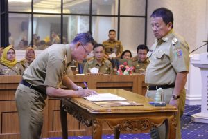 Tingkatkan Kinerja ASN, Gubernur Arinal Tandatangani Perjanjian Kinerja dengan Pimpinan Tinggi Pratama