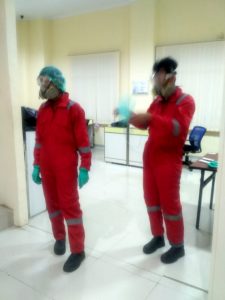 Antisipasi penyebaran COVID-19 PLN UID Lampung semprot Disinfektan dilingkungan Kantor