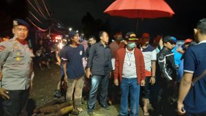 Walikota Herman HN, tinjau banjir di Kelurahan Pesawahan TBS