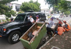 Ringankan beban warga dampak Covid 19, Ketua Harian DPP Lampung Sai bagikan Sembako