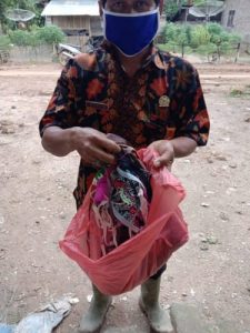 Peduli Covid-19, Peratin Bandar Agung Perintahkan Pemangkunya Bagikan Masker ke Masyarakat