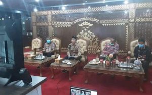 Bupati Lampung Barat Parosil Mabsus ikut rakor Video Conference dengan Gubernur
