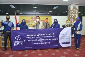 Gubernur Arinal Segera Distribusikan 1000 Botol Handsanitizer Bantuan dari PT. Inez Kosmetik