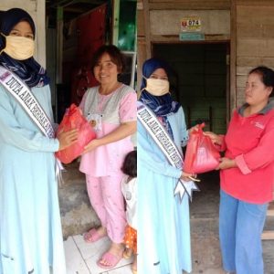 Peduli Covid-19, Duta Anak Berbakat Lambar Favorit 2020 Bagikan Sembako Kepada yang Membutuhkan