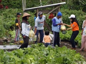 Jum’at Berbagi Tim GLD Lambar Salurkan Sembako dan Masker Bagi Masyarakat Terdampak Covid-19