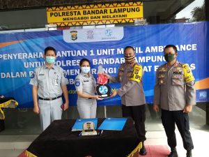 Polresta Bandar Lampung Terima 1 Unit Mobil Ambulance dari Jasa Raharja Cabang Lampung
