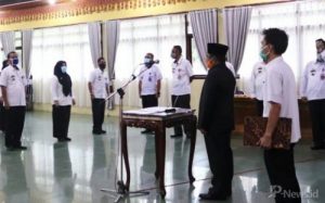 Sehari Sebelum Cuti, Gerbong Rolling Lambar Bergerak, 13 Pejabat Diangkut