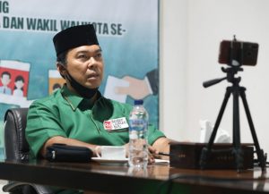 Bakal calon Walikota Bandar Lampung, Rycko Menoza SZP mengikuti uji kepatutan dan kelayakan (fit and proper test) secara virtual digital yang diadakan oleh DPP PKB