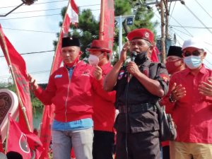 Dengan Wajah Menggebu-gebu, Parosil Minta Penehak Hukum Usut Tuntas Pelaku Pembakaran Bendera PDI-Perjuangan