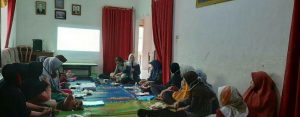 Gandeng Mahasiswi Undip, Aparatur Pekon Tanjungraya Sosialisasi Produk Unggulan