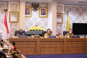 Gubernur Arinal Djunaidi mendorong sinergitas antara Pemprov Lampung dan Dekranasda upaya membangkitkan perajin dan juga sektor UMKM