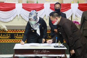 Penandatanganan Nota Kesepakatan KUPA dan PPAS Tahun 2020, Pemprov Jelaskan Dampak Pandemi Covid-19 terhadap Laju Pertumbuhan Ekonomi Lampung
