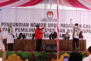 Ketua KPU Lamteng Irawan Indrajaya mengapresiasi ketaatan para paslon yang tak mengerahkan massa
