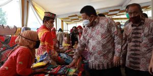 Gubernur Arinal Buka Semarak Batik Lampung dan Tanaman Hias 2020