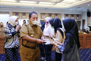 Gubernur Arinal Lepas Kontingen Lampung untuk Mengikuti Lomba Byarr Indonesia