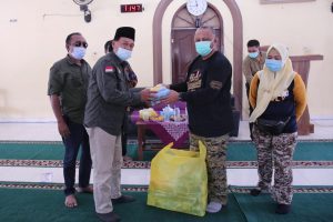 Bangun Silaturahmi dan Kebersamaan, Pemprov Lampung bersama Gubernur Gorontalo dan Tim JK Merah Putih Communit Laksanakan Bakti Sosial