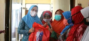 Ketua tim penggerak PKK partinia, parosil mabsus, menghindari kegiatan pelaksanaan Rapid test gratis.