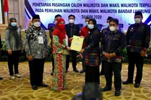 KPU Kota Bandarlampung menetapkan Pasangan Calon Nomor Urut 3, Eva Dwiana-Deddy Amarullah, sebagai Wali Kota dan Wakil Wali Kota Terpilih