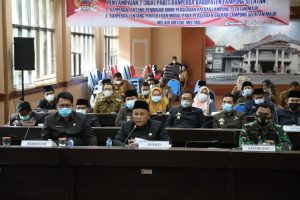 DPRD Lampung Selatan gelar sidang perdana di 2021Nnanang sampaikan Dua paket Raperda tentang Bumd