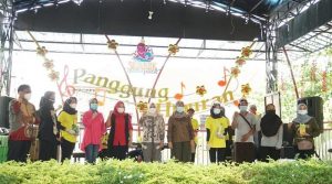 Winarni hadiri Anniversary Slanik Water Park Ke 5