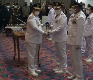 . Dendi Ramadhona dan Kol. (Purn) S. Marzuki Resmi Menjadi Bupati dan Wakil Bupati Pesawaran Periode 2021-2024