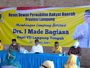 Made Bagiasa Reses di Sentra Pertanian Bawang Kotagajah