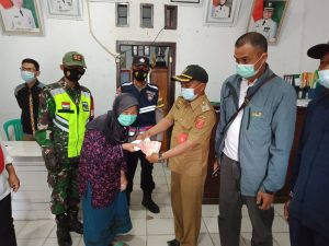 Pembagian BLT ( bantuan langsung tunai ) Pekon Tanjung Raya Kecamatan Sukau