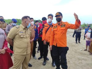 Terseret Ombak di Pantai Ketang, Dwi Santoso Masih Dlm Pencarian Tim SAR Gabungan