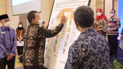 Gubernur Arinal Djunaidi menghadiri acara Penandatanganan dan Deklarasi Komitmen Kepala Daerah dalam Penyelenggaraan Pelayanan Publik Pemerintah Daerah se-Provinsi Lampung