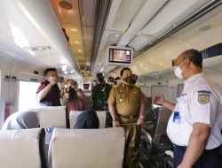 Pastikan Protokol Kesehatan Dilaksanakan dengan Baik, Gubernur Arinal Tinjau Sejumlah Titik Simpul Transportasi