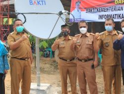Kepala Dinas Kominfo Lamsel Resmikan Internet Bakti di Desa Srikaton