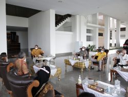 Motivasi Atlet dan Bangkitkan Semangat KONI Lampung, Gubernur Arinal Beri Hadiah kepada Citra Febrianti Peraih Medali Perak Olimpiade London 2012