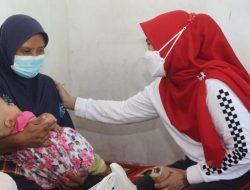 Bunda Winarni Kembali Beri Bantuan Balita Penderita Hidrosefalus di Ketapang