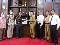 Lampung Barat menerima  Penghargaan Opini Wajar Tanpa Pengecualian (WTP) 11 kali berturut-turut.