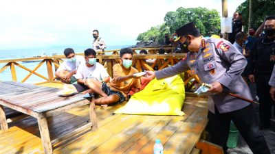 Tinjau Vaksinasi se-Indonesia, Kapolri Saksikan Gubernur Maluku Utara Divaksin