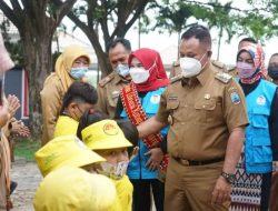 Nanang Ermanto Resmikan Perpustakaan Kebun Edukasi