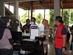 Jelang Peringatan Valentine, Satgas COVID-19 Lamsel Beri Arahan Sekaligus Tinjau Prokes Sejumlah Destinasi Wisata
