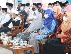 Bupati dan Wakil Bupati Pesisir Barat Menghadiri Acara Peringatan Isra Mi’raj Nabi Muhammad SAW