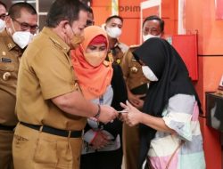 Gubernur Lampung Serahkan Bantuan Sembako Tunai Periode Januari – Maret 2022