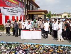 Bupati Nanang Bersama Kapolda Lampung Musnahkan Barang Bukti Narkotika Senilai 271,8 Milyar