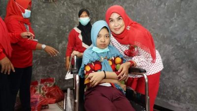 Ketua Tim Penggerak PKK Lampung Selatan Berikan Bantuan dan Santunan Kepada Warganya Yang Membutuhkan