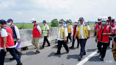 Menteri PUPR Basuki Hadimuljono Meninjau Langsung Persiapan Mudik Lebaran 2022 di Jalan Tol Trans Sumatera