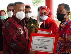 Tingkatkan Kesejahteraan Guru Honorer, Pemkab Lamsel Salurkan Bantuan Insentif Guru Honorer Tahap I Tahun 2022