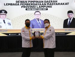 Pelantikan DPD LPM Lampung 2022-2027, Gubernur Arinal Minta Para Pengurus Majukan Desa dengan Program Unggulan Desa Berjaya