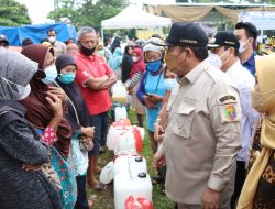 Gubernur Arinal Lakukan Pelepasan Minyak Goreng Curah dan Buka Pasar Murah Bersubsidi di Metro